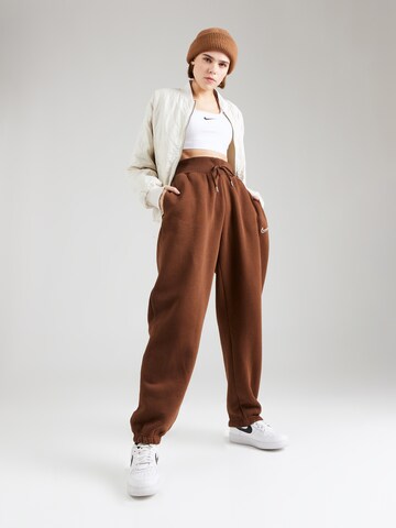 Nike Sportswear Tapered Trousers in Brown