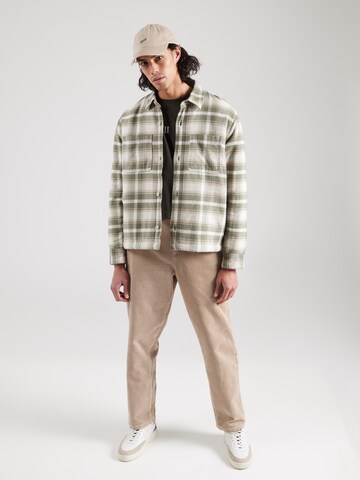 HOLLISTER - Ajuste regular Camisa en verde