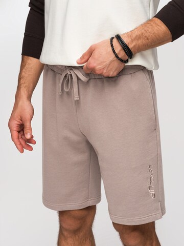 Ombre Regular Shorts in Mischfarben