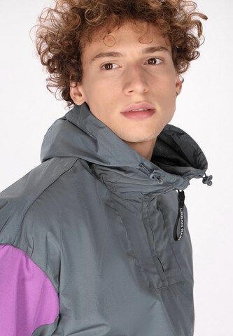 urban rain by Schmuddelwedda Between-season jacket in Grey
