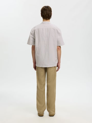 Fit confort Chemise 'SLHClay' SELECTED en blanc