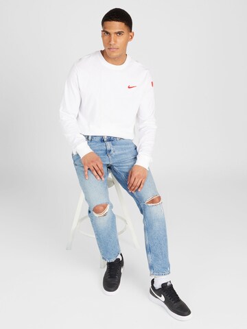 Nike Sportswear Shirt 'HEART AND SOLE' in White