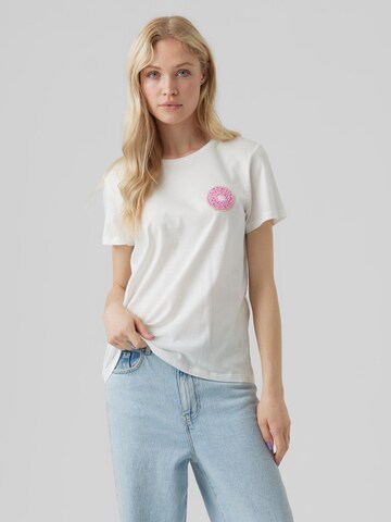 T-shirt 'MIAFRANCIS' VERO MODA en blanc : devant
