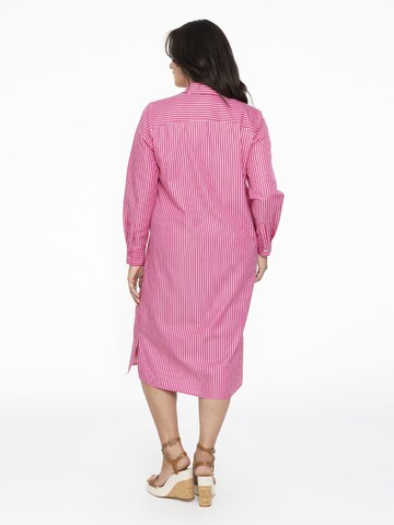 Yoek Shirt Dress in Pink