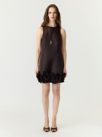 YAS Kleid in Braun