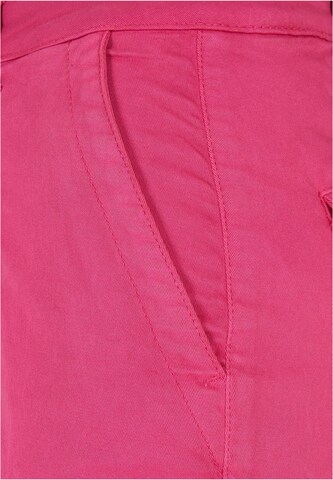 Tapered Pantaloni cargo di Urban Classics in rosa