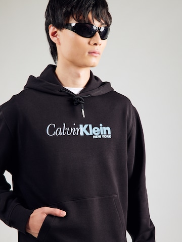 Calvin Klein Суичър в черно