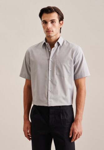 Coupe regular Chemise business SEIDENSTICKER en gris : devant