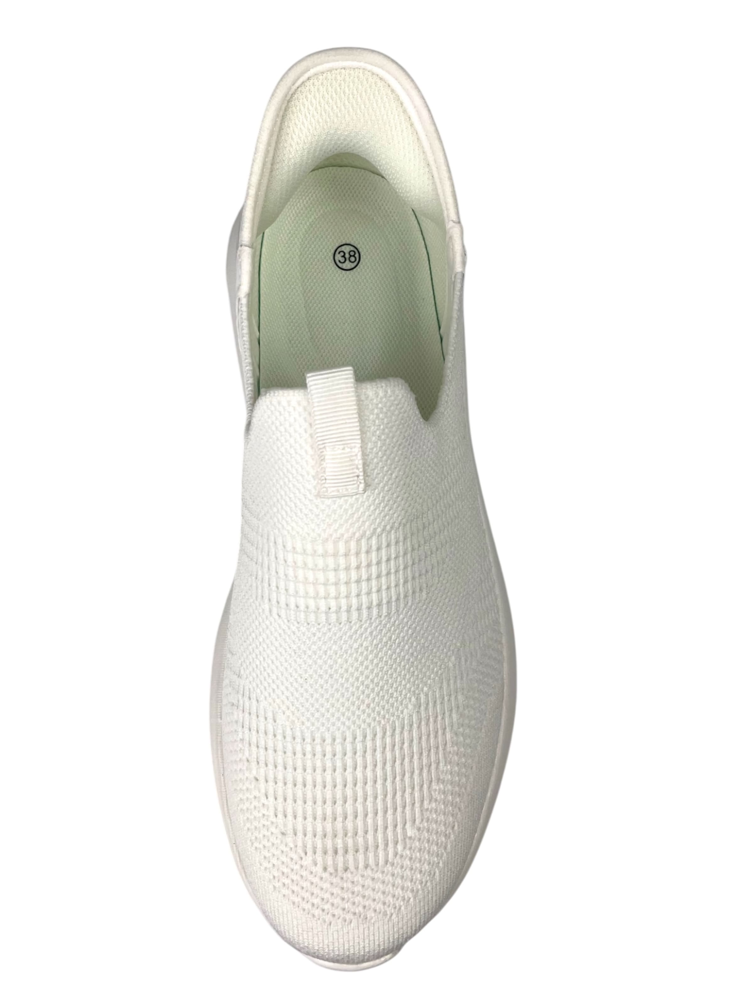 Chaussure basse 'Sneaker' Kumixi en blanc