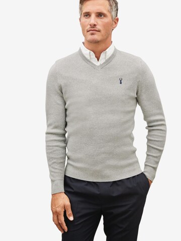 Next Sweter w kolorze szary: przód