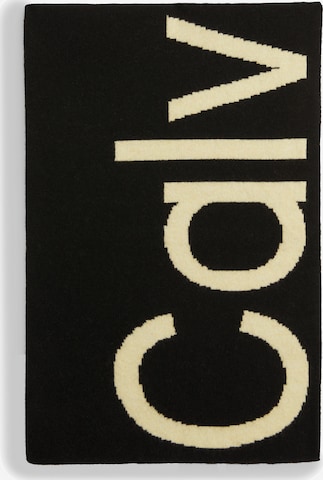 Calvin Klein Jeans Mütze mit Schal in Schwarz