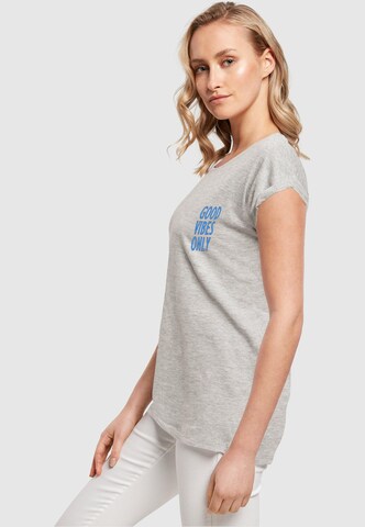 Merchcode Shirt 'Good Vibes Only' in Grey