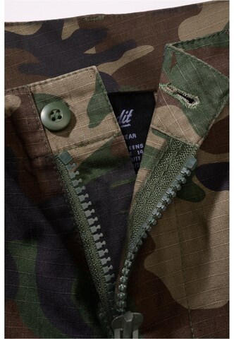 Brandit Loose fit Trousers in Green