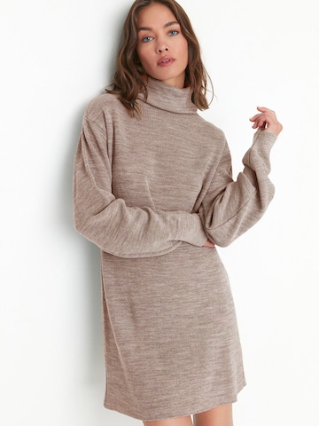 Trendyol Gebreide jurk in Beige: voorkant