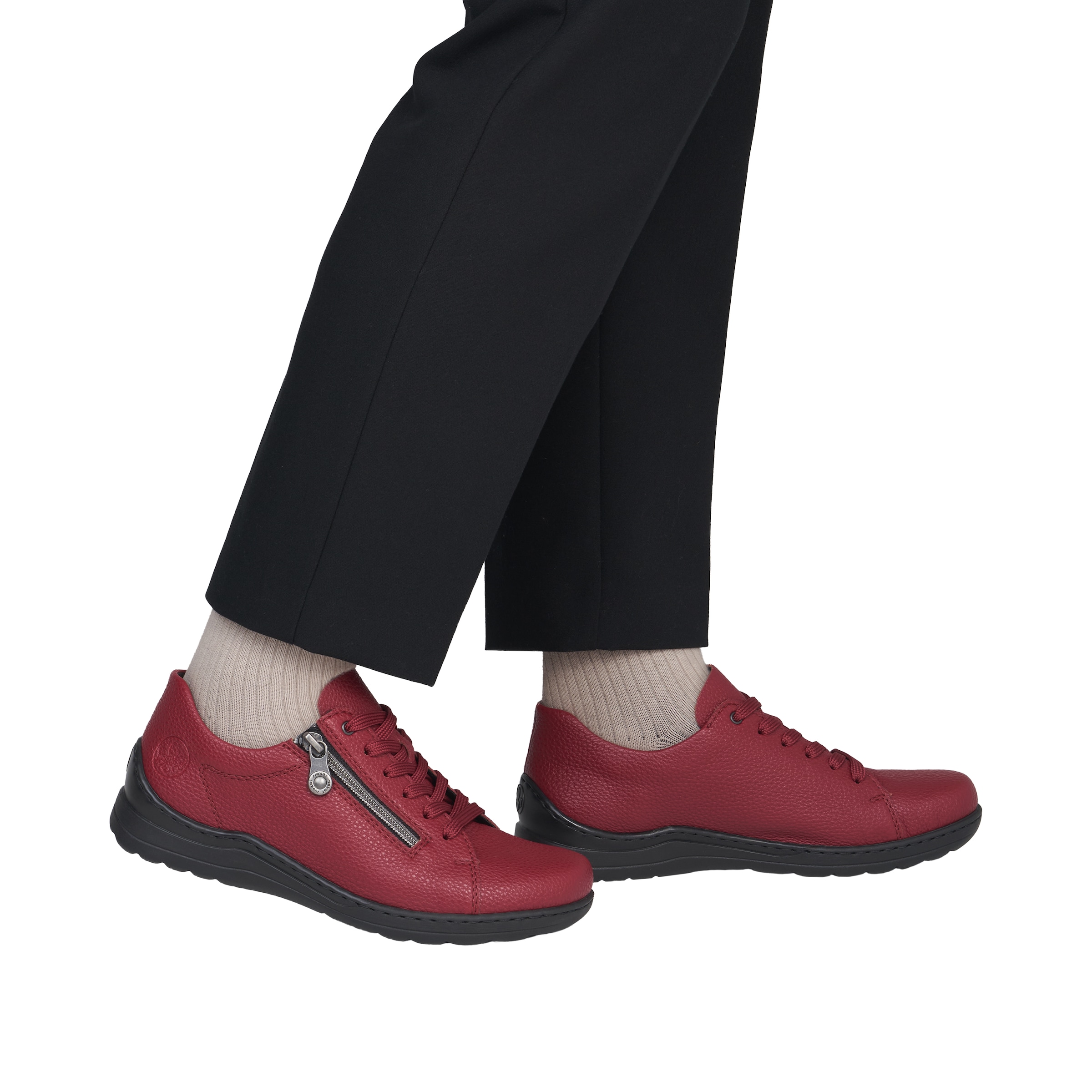 Chaussure à lacets Rieker en rouge