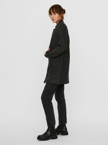 Cappotto di mezza stagione 'Katrine' di VERO MODA in grigio