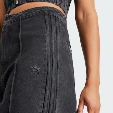 ADIDAS ORIGINALS Wide Leg Jeans 'Fashion Montreal' in Schwarz