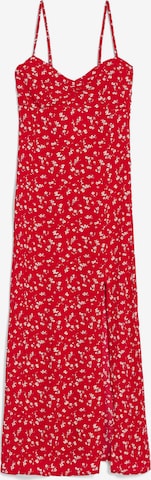 Bershka Letnia sukienka w kolorze czerwony: przód