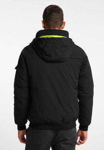 TUFFSKULL Between-Season Jacket in Black