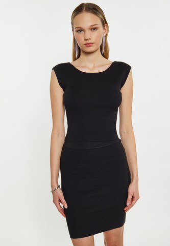 myMo at night Top in Black: front