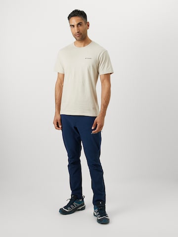 COLUMBIA Toiminnallinen paita 'CSC Basic Logo Tee-Dark Stone, LC' värissä beige