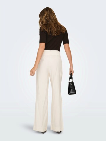 ONLY Широки крачоли Панталон с набор 'ONLTILA' в бяло