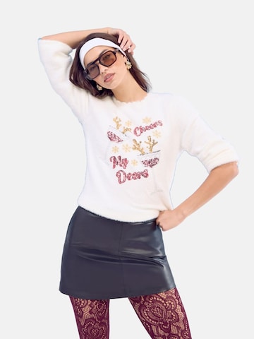 LipsyPulover - bijela boja: prednji dio