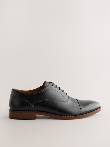 Next - Sapato com atacadores em preto