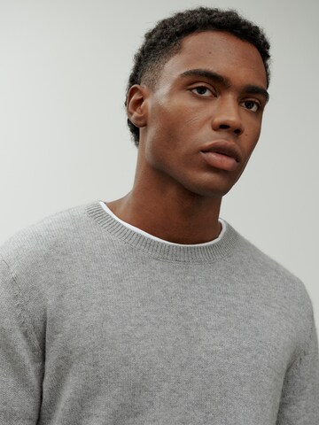 DAN FOX APPAREL - Jersey 'Essential' en gris