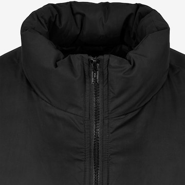 Urban Classics Jacke in Schwarz