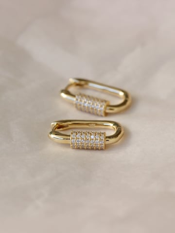 Kamiko Oorbellen 'DAZZLE Huggies' in Goud