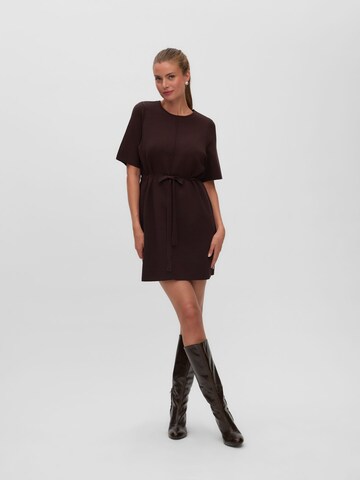 VERO MODA Gebreide jurk 'AWSigga' in Bruin