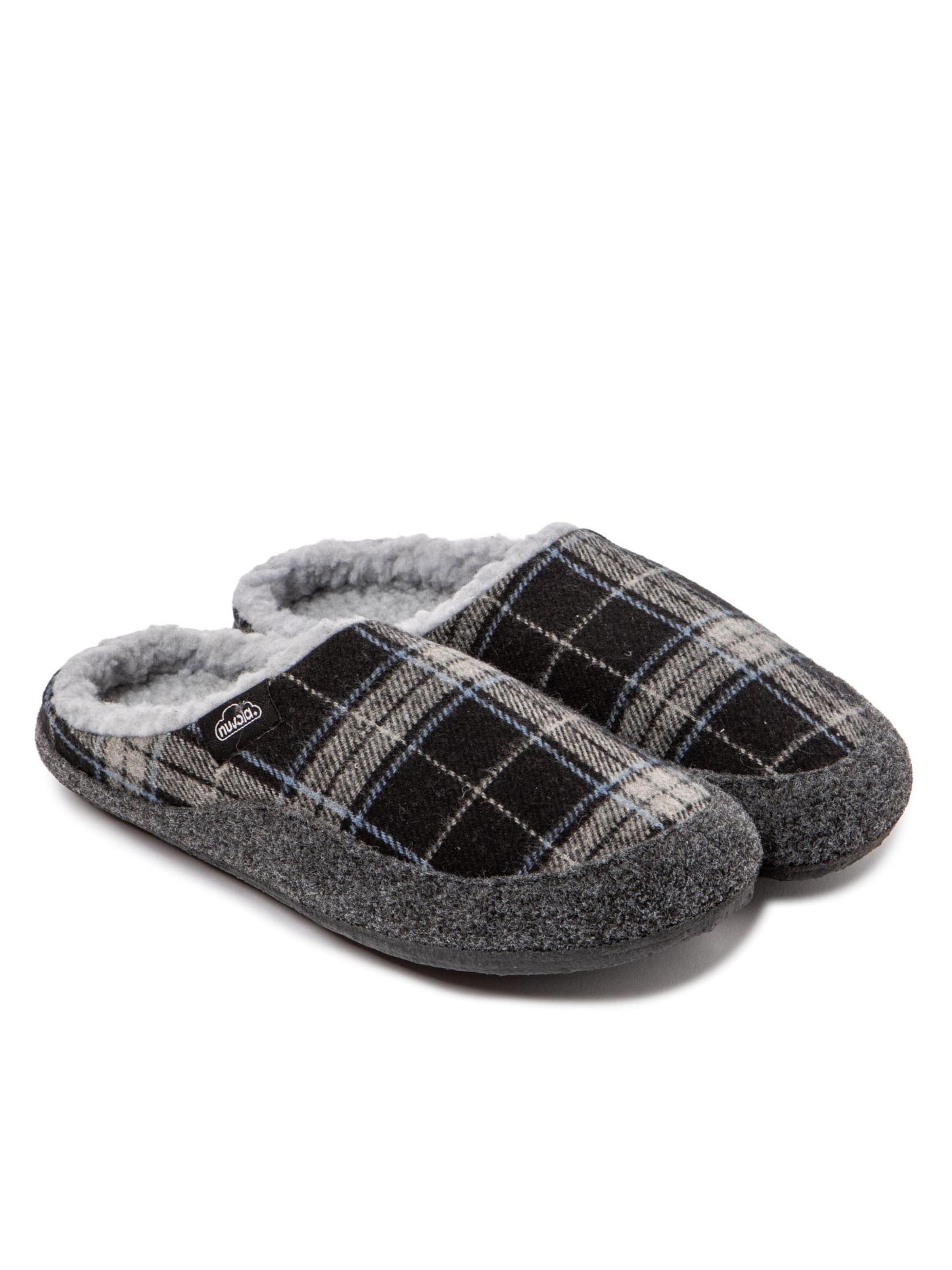 Ciabatta 'Zueco Nessy' di Nuvola. in nero