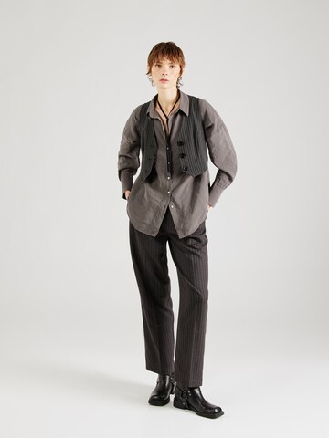 ONLY Blouse 'ONLZAZIMA' in Grey