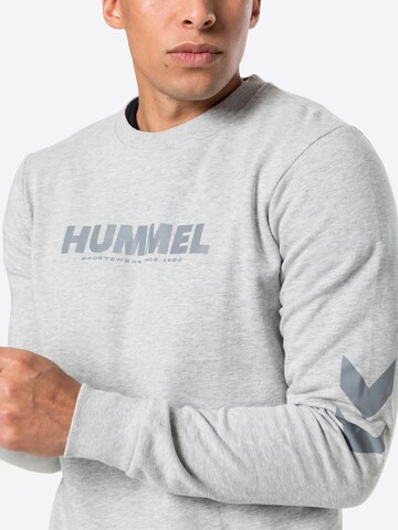 Sweat-shirt 'Legacy' Hummel en gris