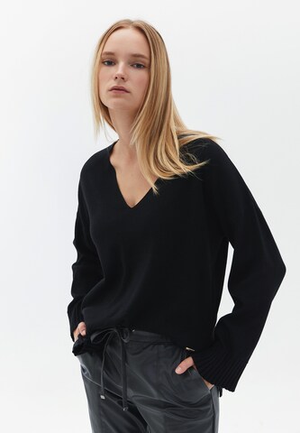 Pull-over OXXO en noir : devant