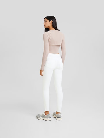 Bershka Skinny Jeans in Weiß