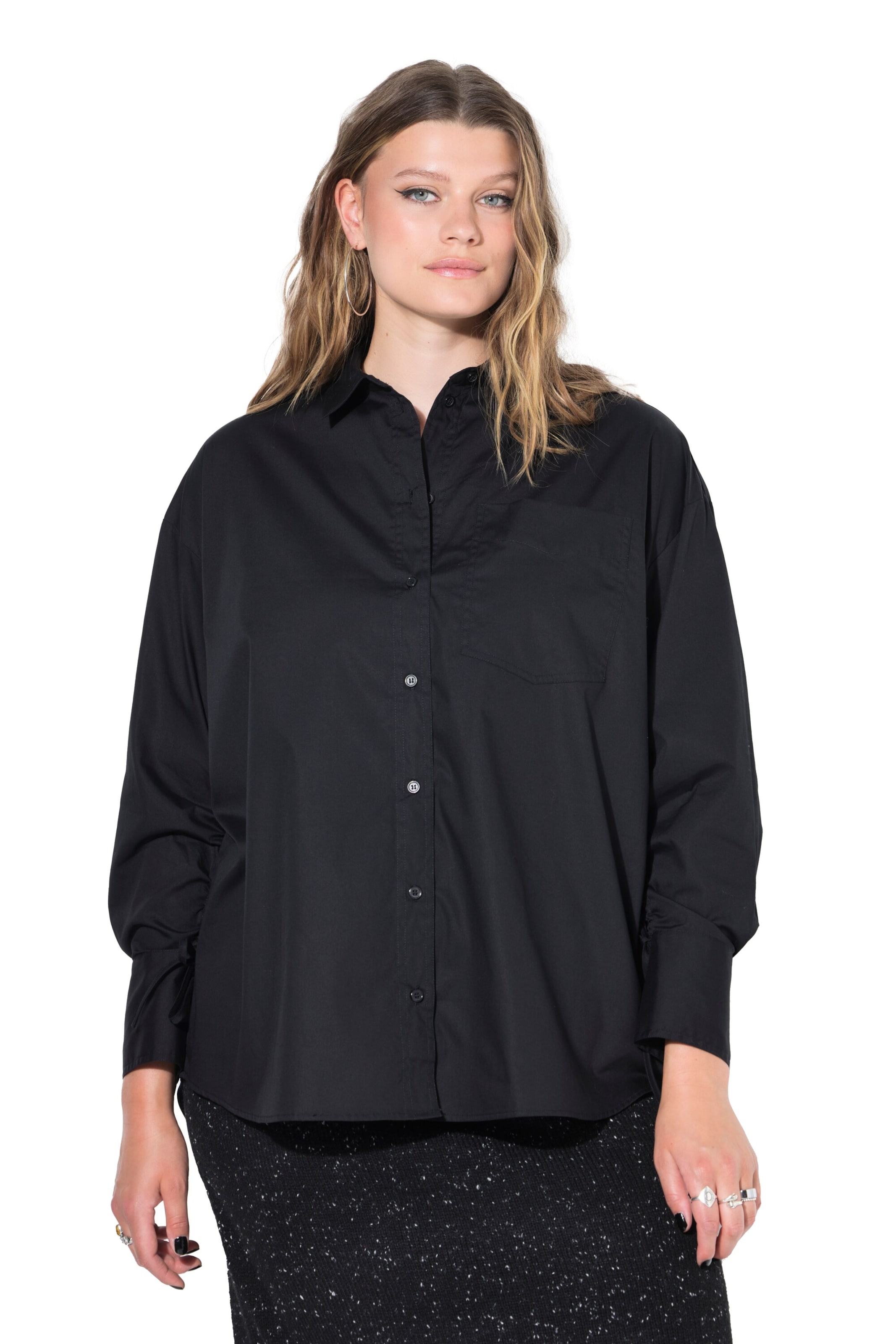 Studio Untold Blouse in Zwart: voorkant