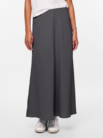 PIECES Skirt 'FRANAN' in Grey: front