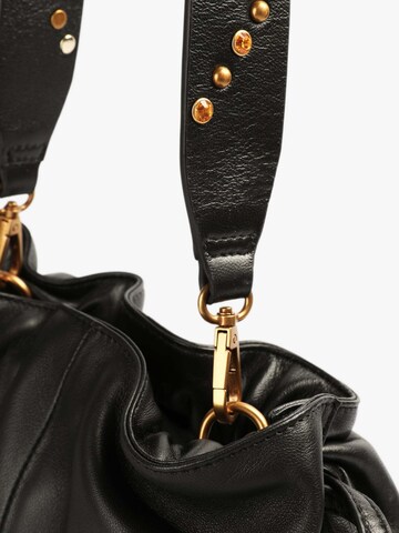 Scalpers Handbag in Black