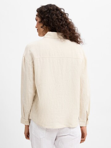 Marie Lund Blouse in Beige
