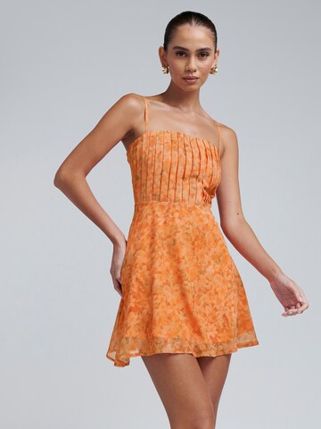 BWLDR Dress 'Alias' in Orange: front