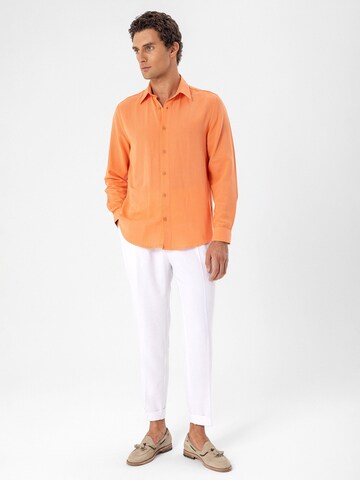 Coupe regular Chemise Antioch en orange