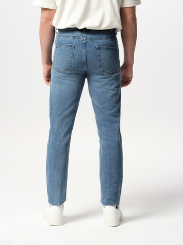 Slimfit Jeans 'Rafael' di ABOUT YOU x Jaime Lorente in blu