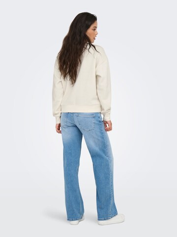 ONLY Sweatshirt 'ONLPam' in Weiß