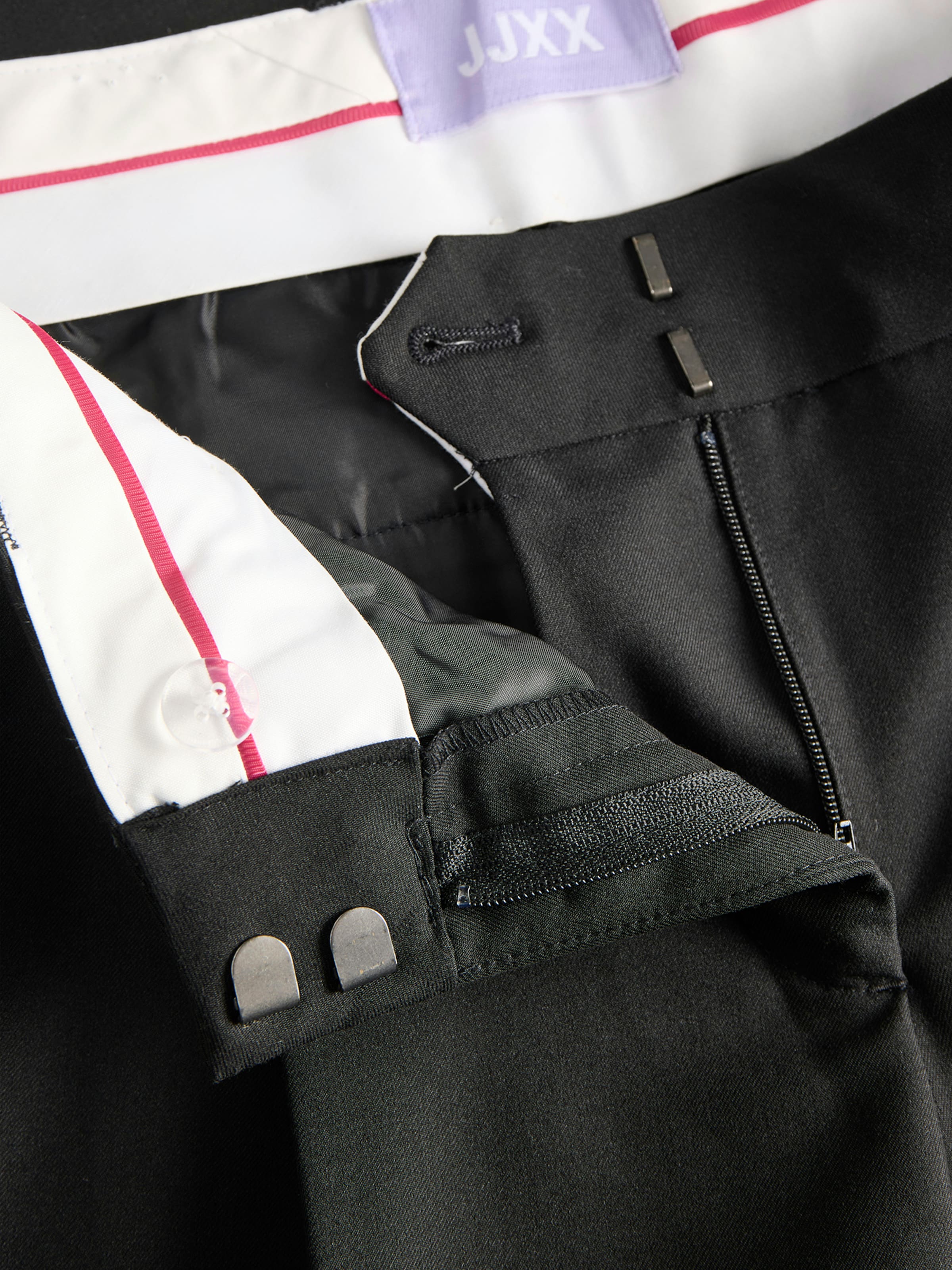 JJXX Широкий Брюки со складками 'JXNAOMI ELLIS' в Черный