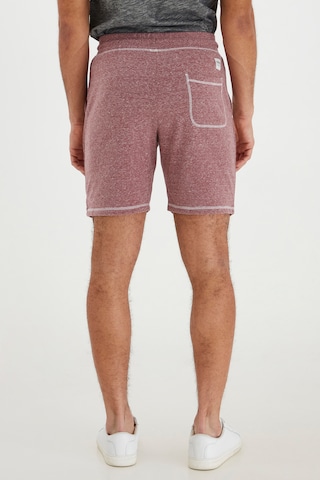 !Solid Regular Sweatshorts 'Toljan' in Rot