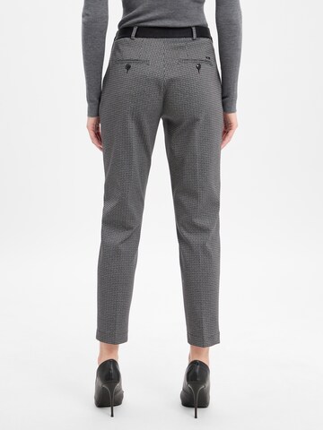 BRAX Regular Hose 'Maron S' in Schwarz