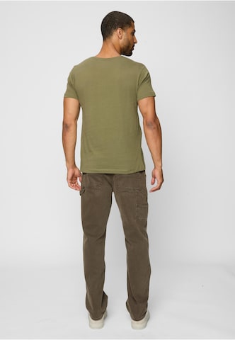 MT Men T-Shirt in Grün