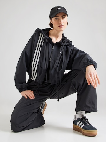 ADIDAS ORIGINALS Övergångsjacka i svart: framsida